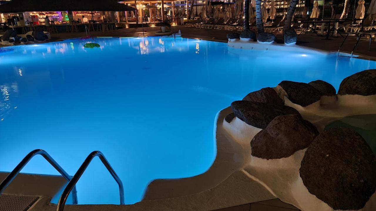 פלאיה דל קורה Oceanfront Deluxe-45M,Heated Pools,2Aircondition, 2Tv-65",Dishwasher,600Mb,Lift,Amadores View ! מראה חיצוני תמונה