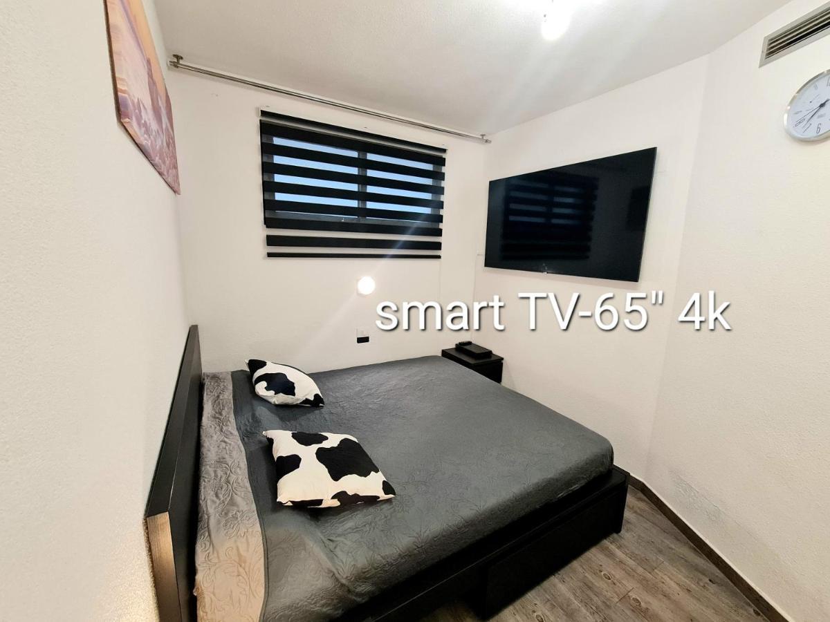 פלאיה דל קורה Oceanfront Deluxe-45M,Heated Pools,2Aircondition, 2Tv-65",Dishwasher,600Mb,Lift,Amadores View ! מראה חיצוני תמונה